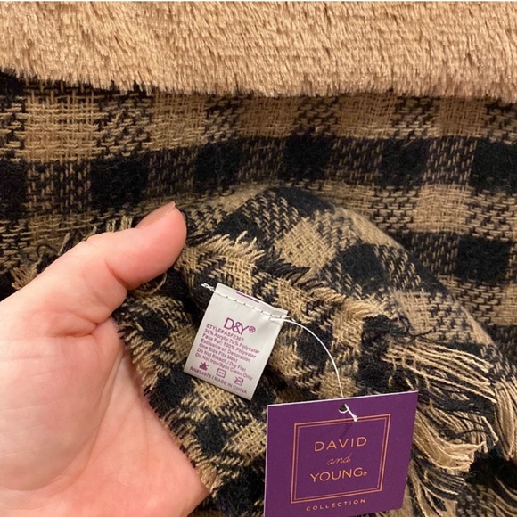 D&Y Houndstooth Faux Fur Panel Scarf NWT Brown & Black in Gingham Buffalo Plaid - Picture 11 of 14